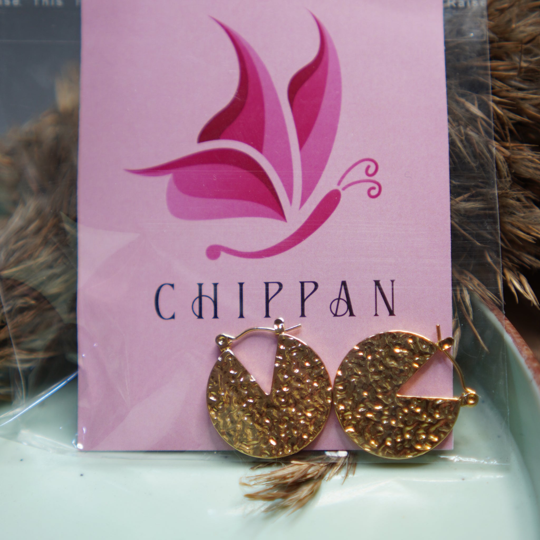 As Pretty As Gold Hoop Earrings (Anti Tarnish)